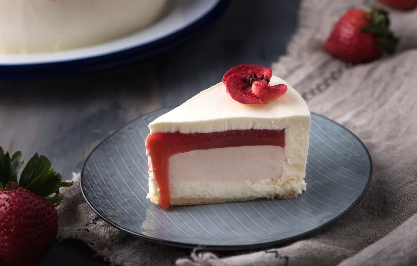 Photo wallpaper strawberry, cake, cream, dessert, piece