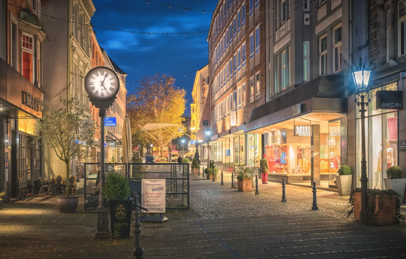 Photo wallpaper the city, street, watch, home, the evening, Germany, Kiel, Street lights