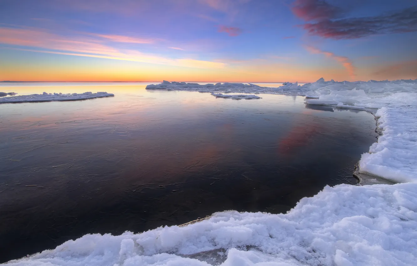 Photo wallpaper ice, winter, lake, dawn