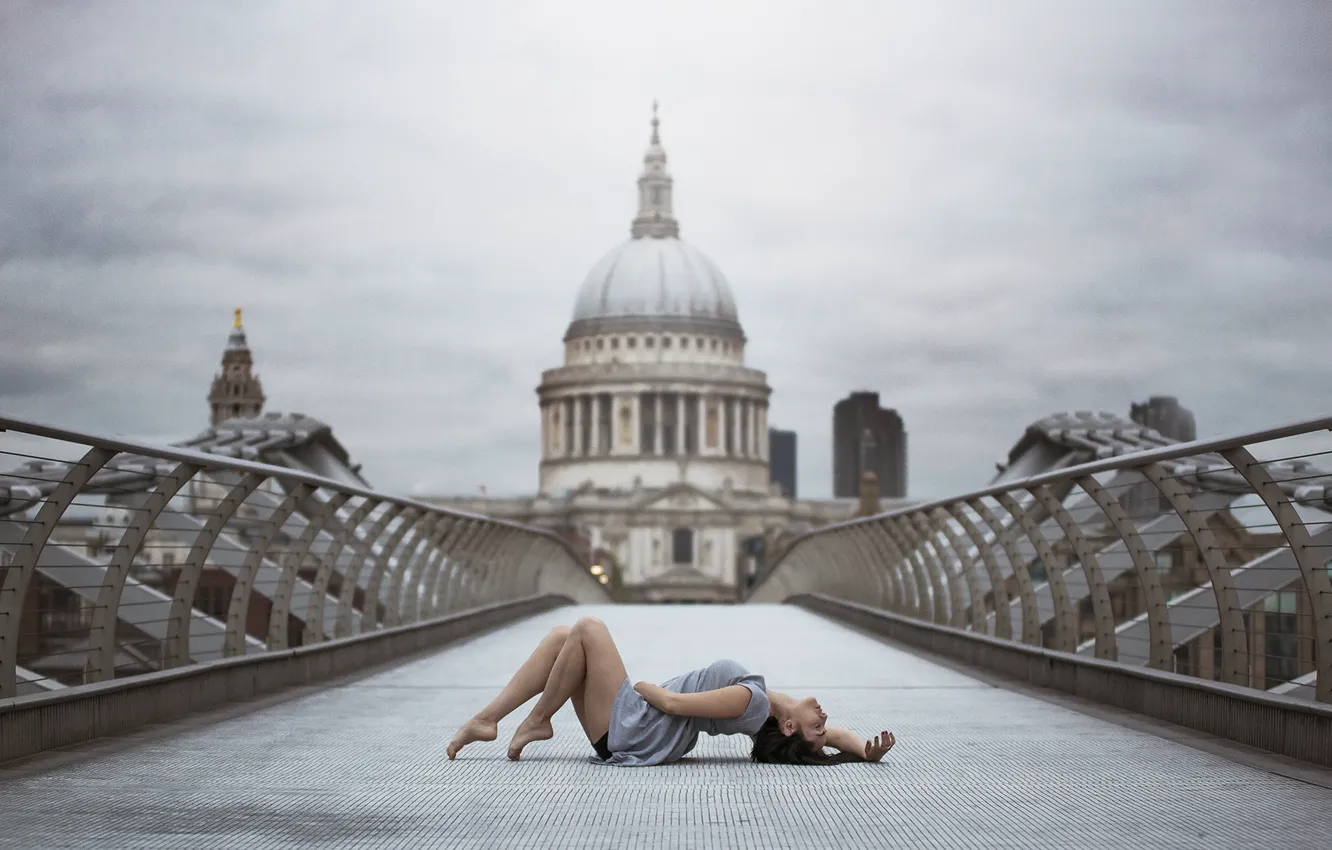 Photo wallpaper girl, London, grace, legs, Leslie
