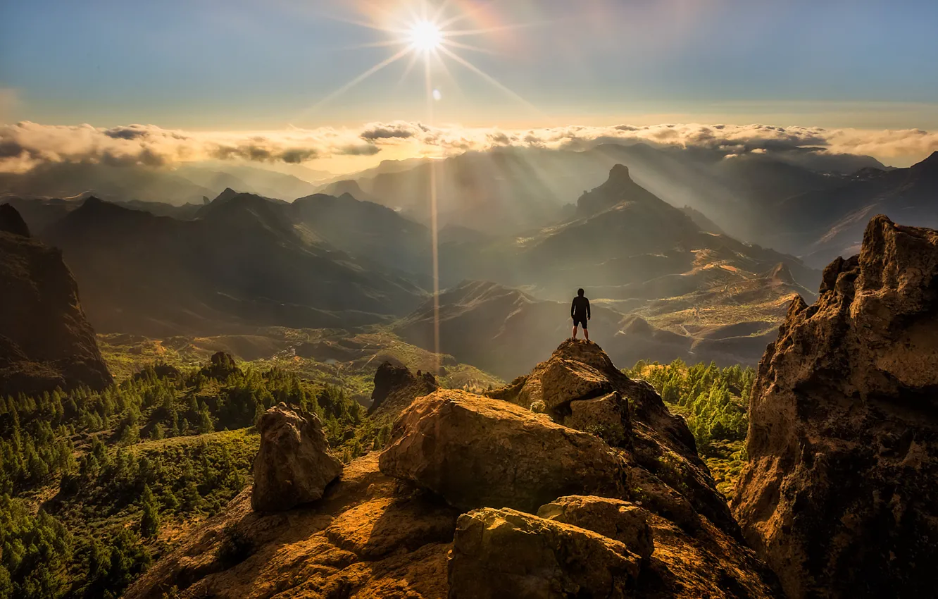 Photo wallpaper the sun, nature, glare, rocks, tops, people, panorama