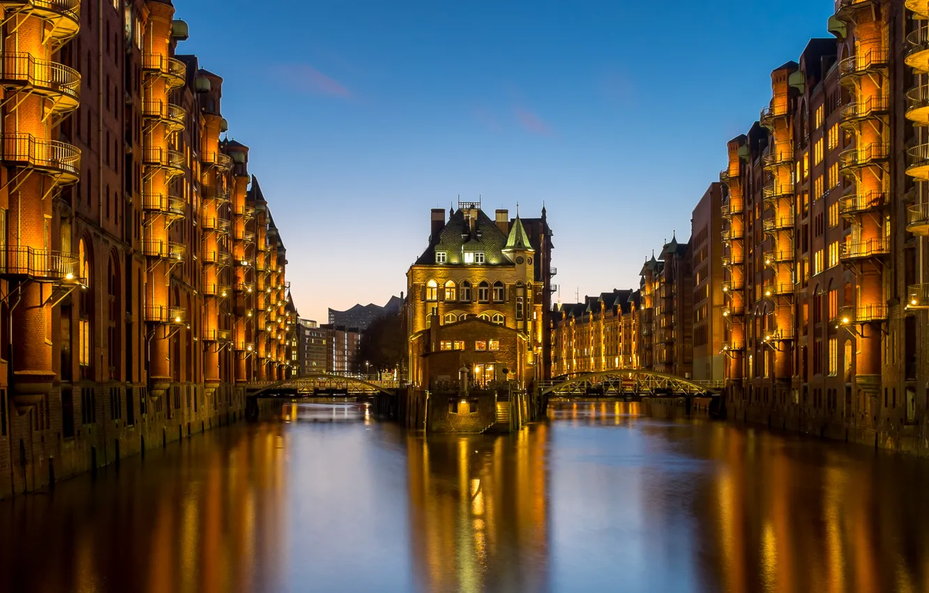 Photo wallpaper building, Germany, bridges, night city, Hamburg, Germany, channels, Memory city