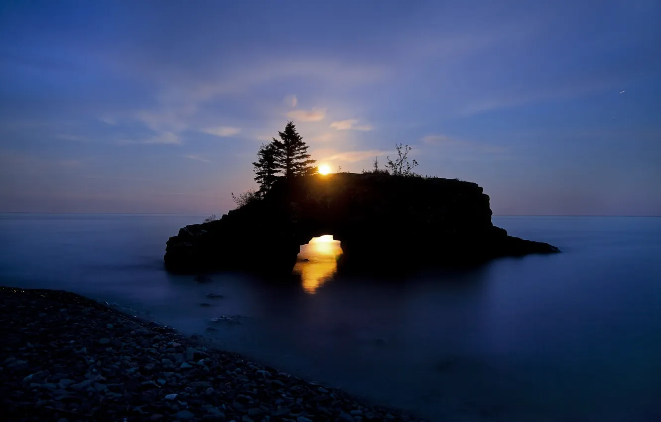 Photo wallpaper beach, sunset, rock, the evening, twilight, Mn, hollow, lake Superior