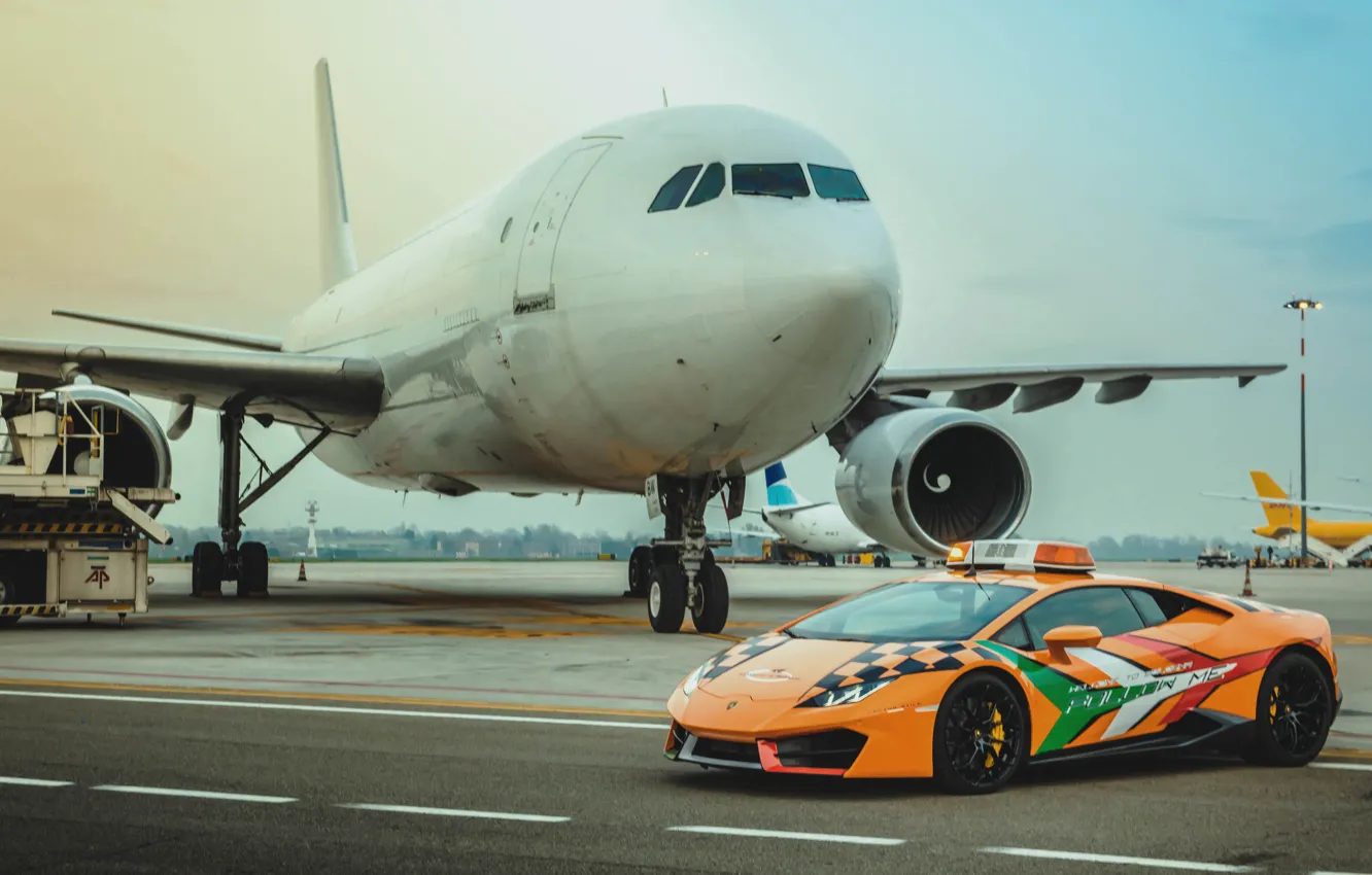 Photo wallpaper Lamborghini, The plane, Supercar, Supercar, Bologna, Bologna, Guglielmo Marconi Airport, Guglielmo Marconi Airport