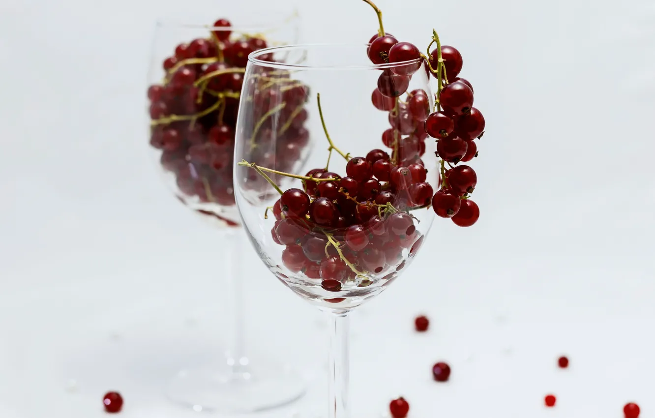 Photo wallpaper glass, berries, glass, dishes, still life, currants, glass
