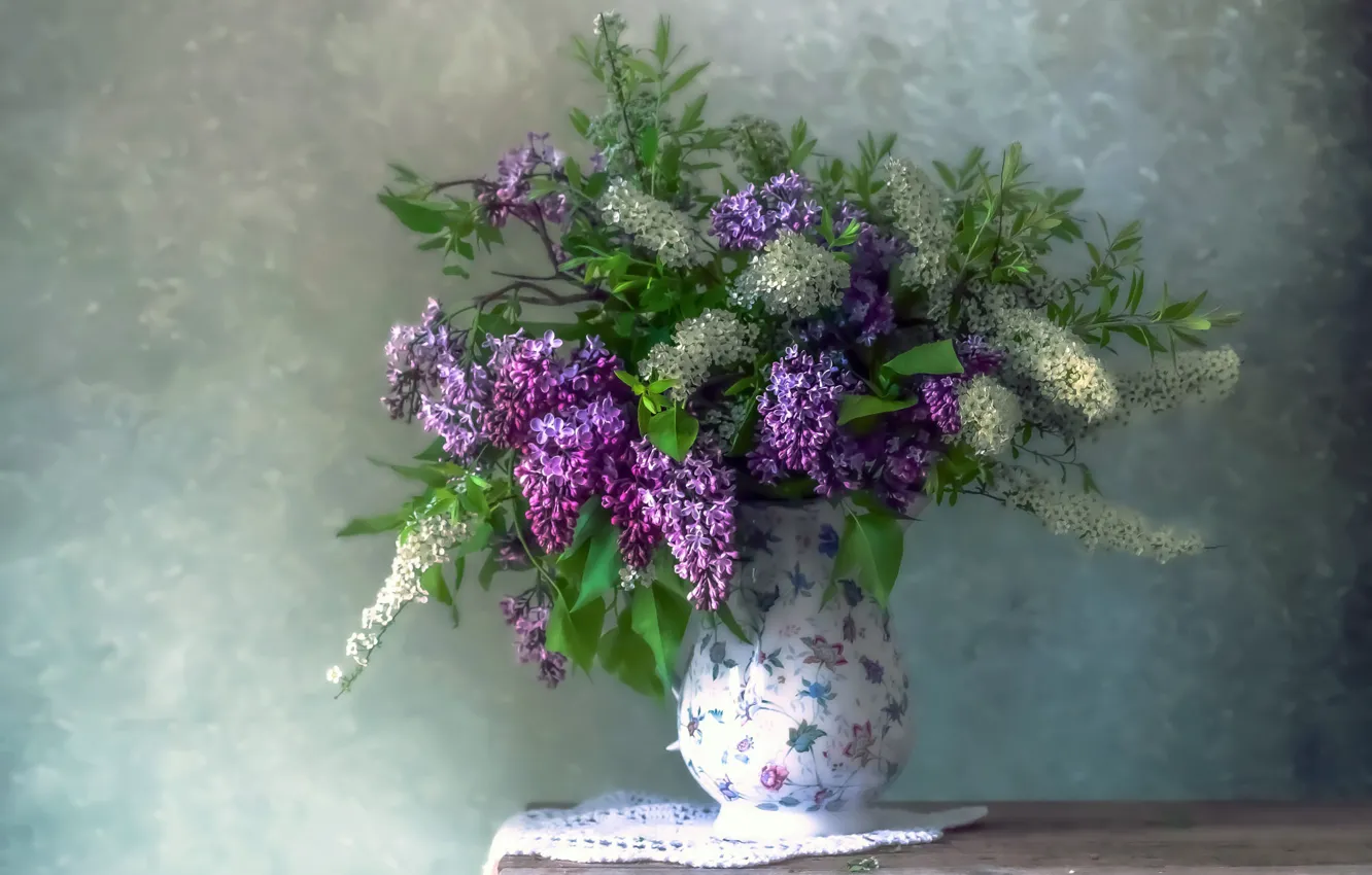 Photo wallpaper leaves, light, flowers, branches, table, wall, bouquet, blur