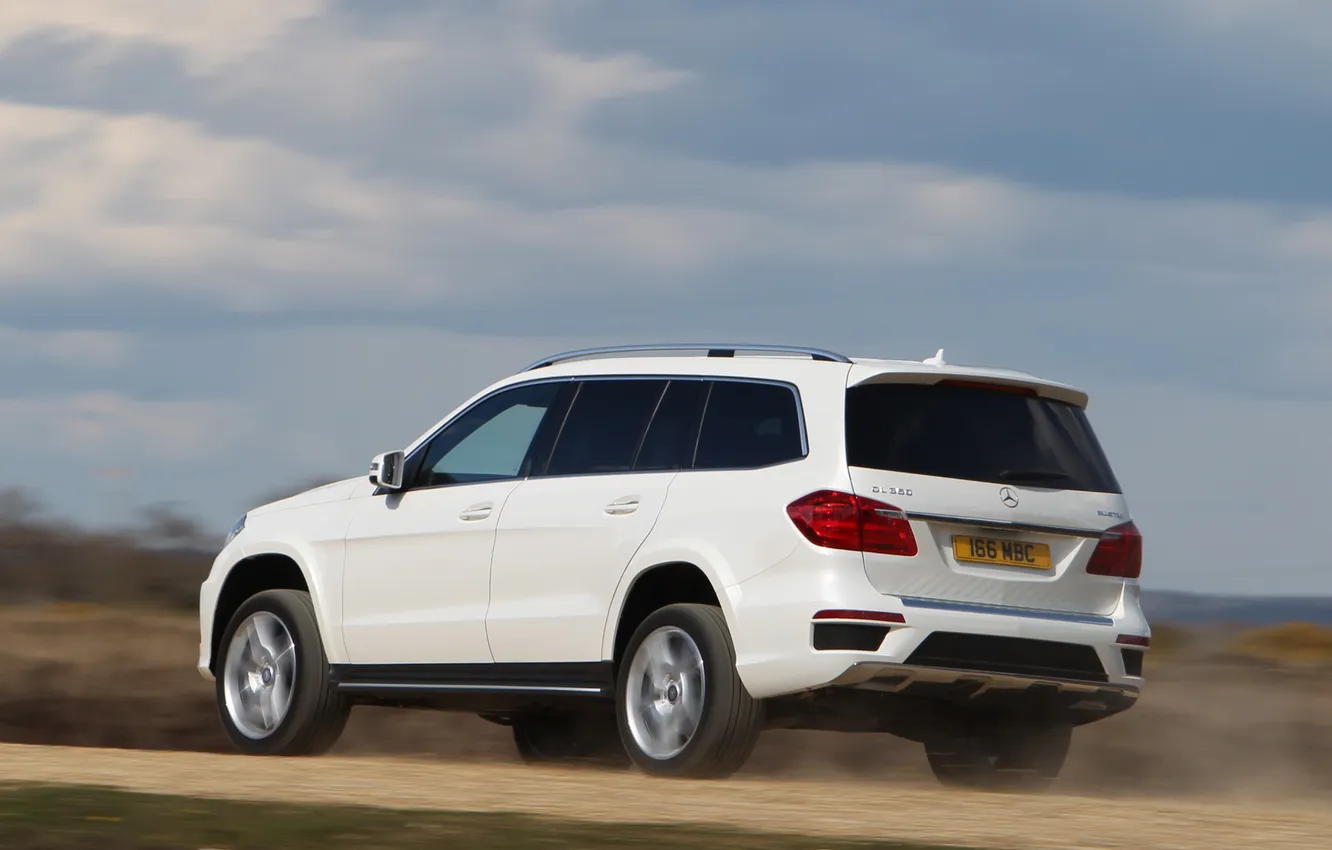 Photo wallpaper white, Mercedes-Benz, car, Mercedes, AMG, Sports Package, BlueTec, GL 350