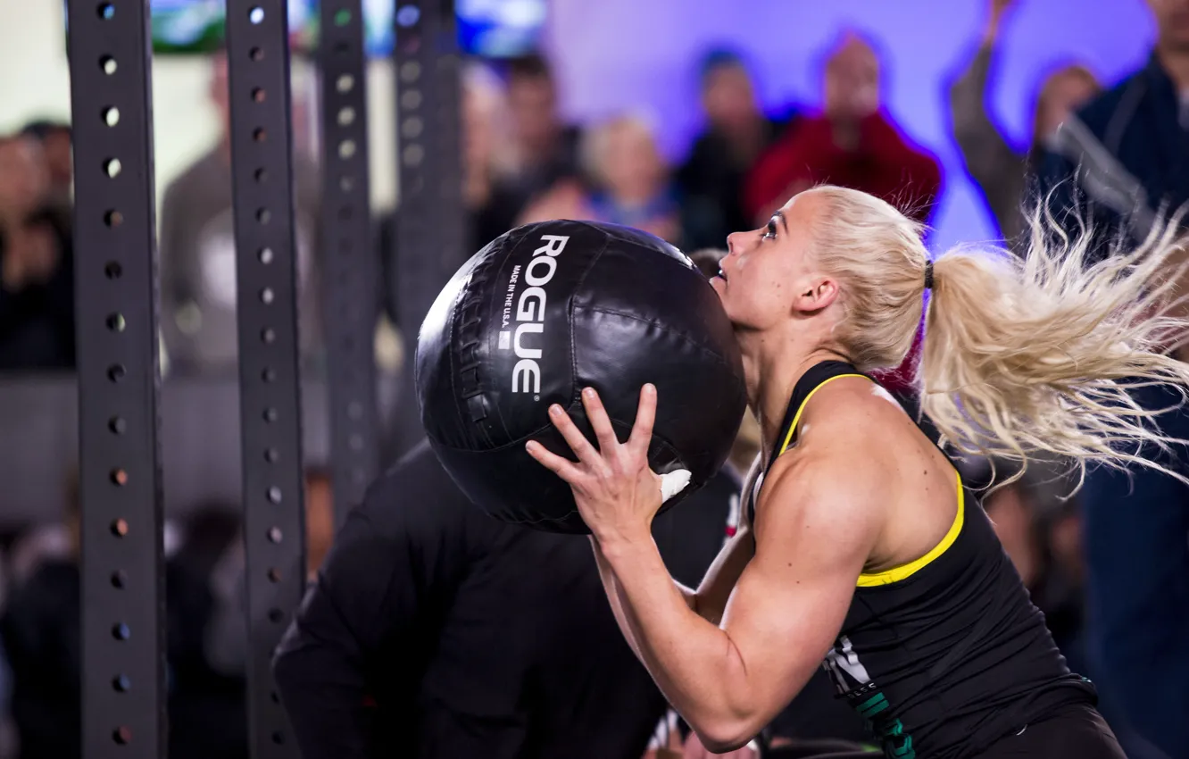 Photo wallpaper blonde, competition, crossfit, ball weight