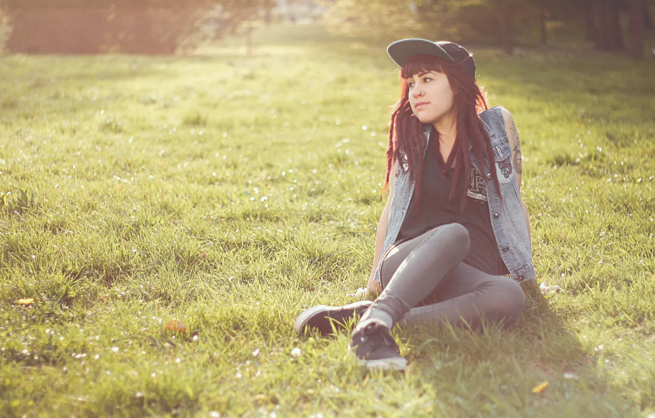 Photo wallpaper grass, girl, piercing, cap, girl