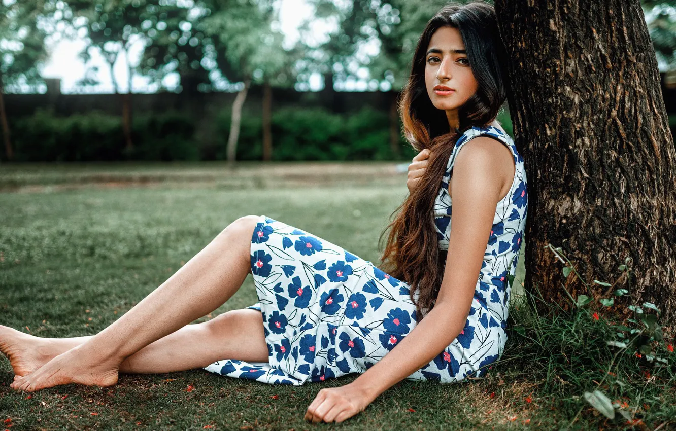 Photo wallpaper girl, trees, pose