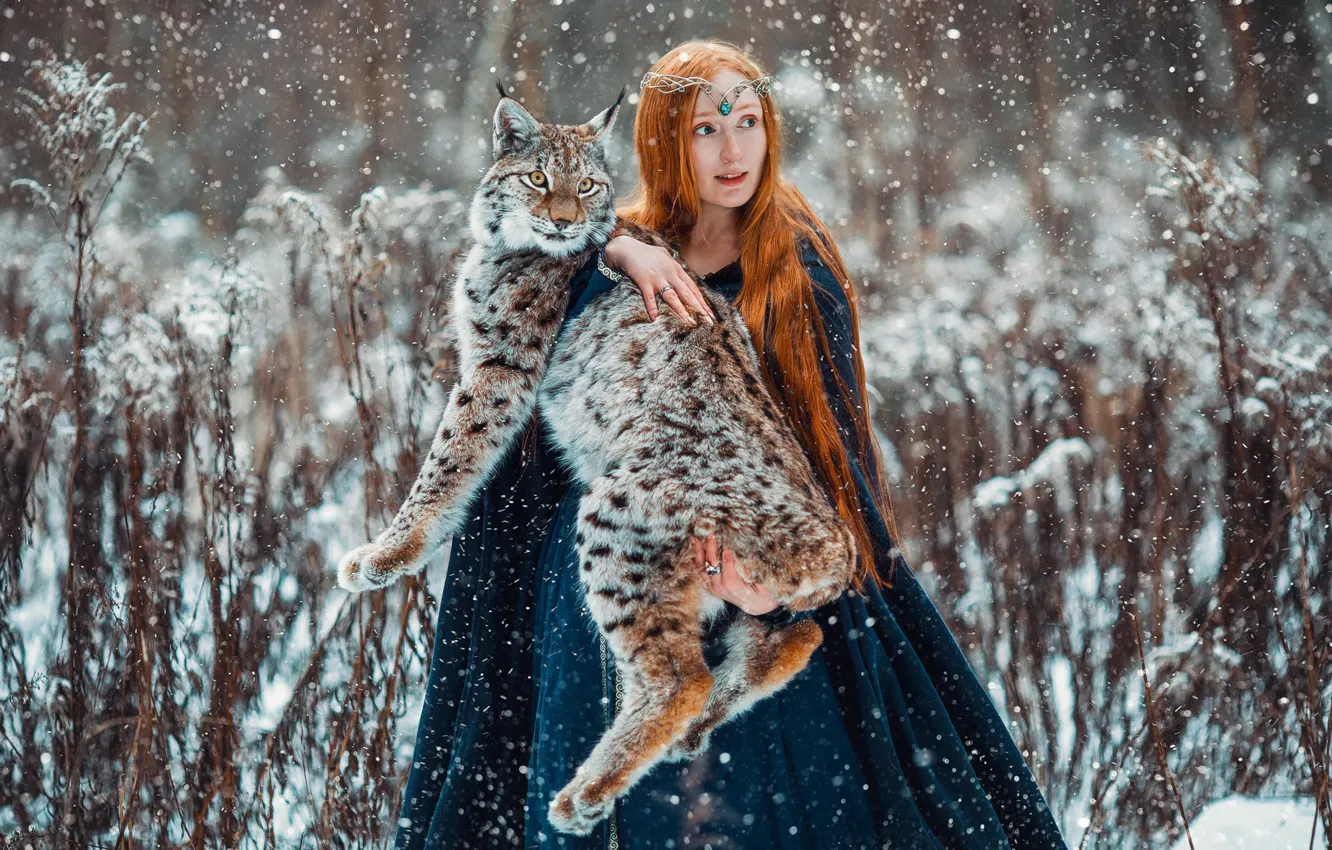 Photo wallpaper winter, girl, animal, predator, red, lynx, Alexandra Savenkova