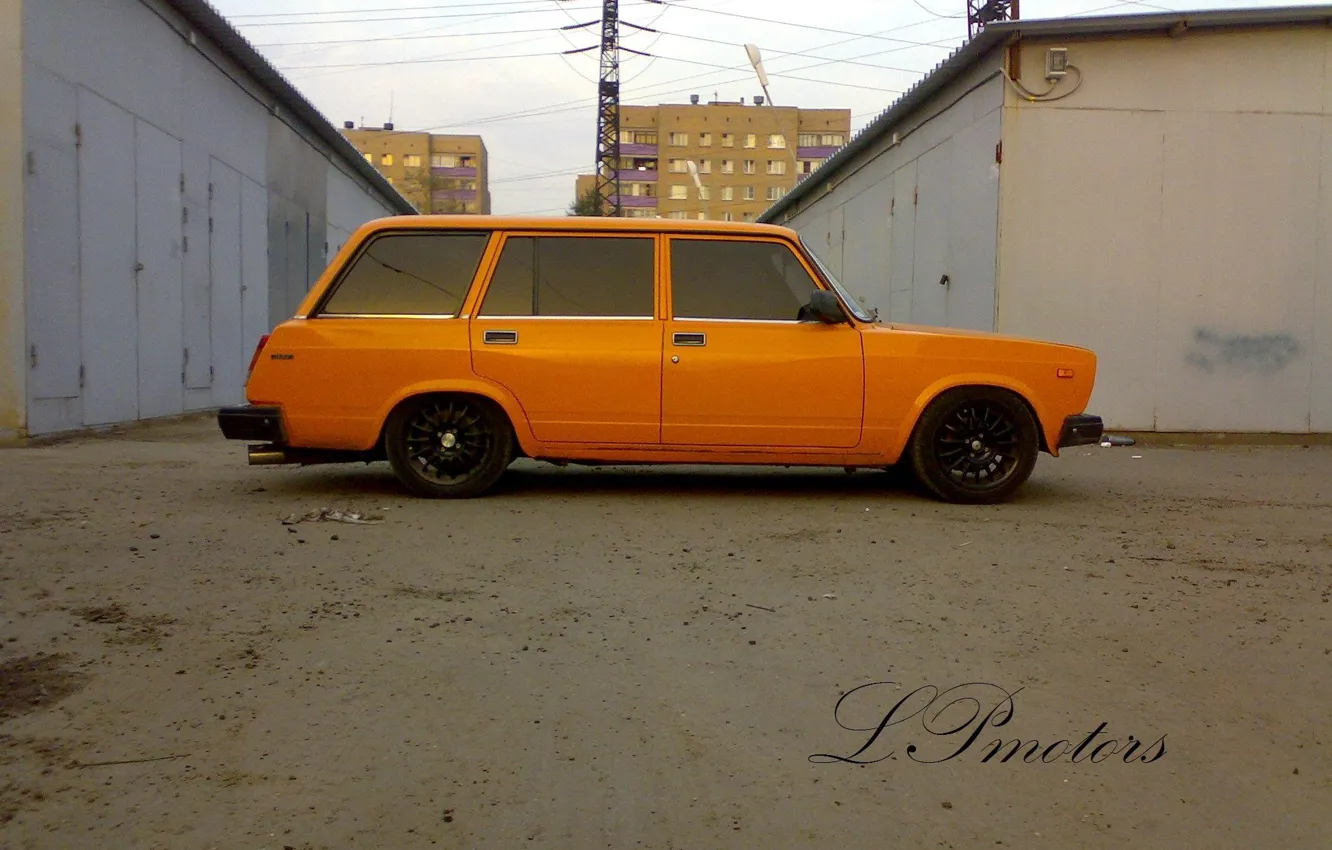 Photo wallpaper orange, garages, seriess, 3246, vaz-2104