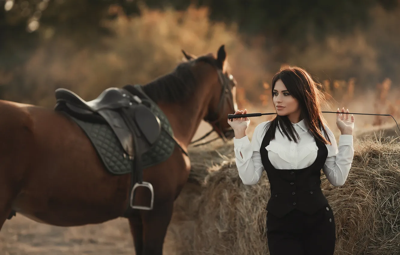 Photo wallpaper look, girl, nature, pose, horse, horse, hands, makeup
