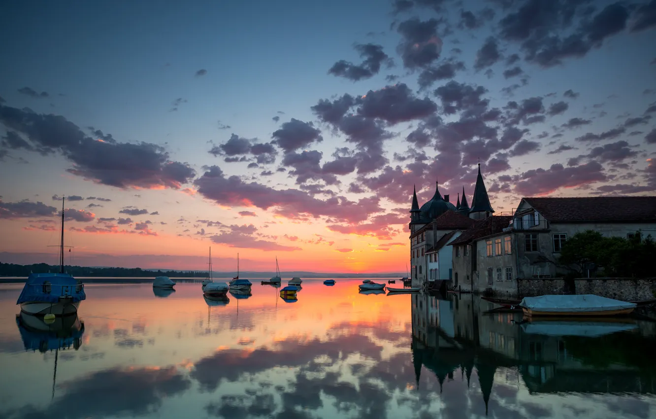 Photo wallpaper water, clouds, reflection, home, boats, the evening