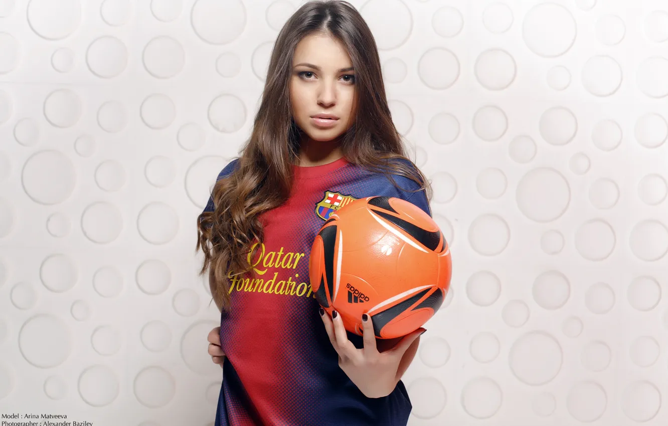 Photo wallpaper look, girl, sweetheart, the ball, lips, form, photographer, face