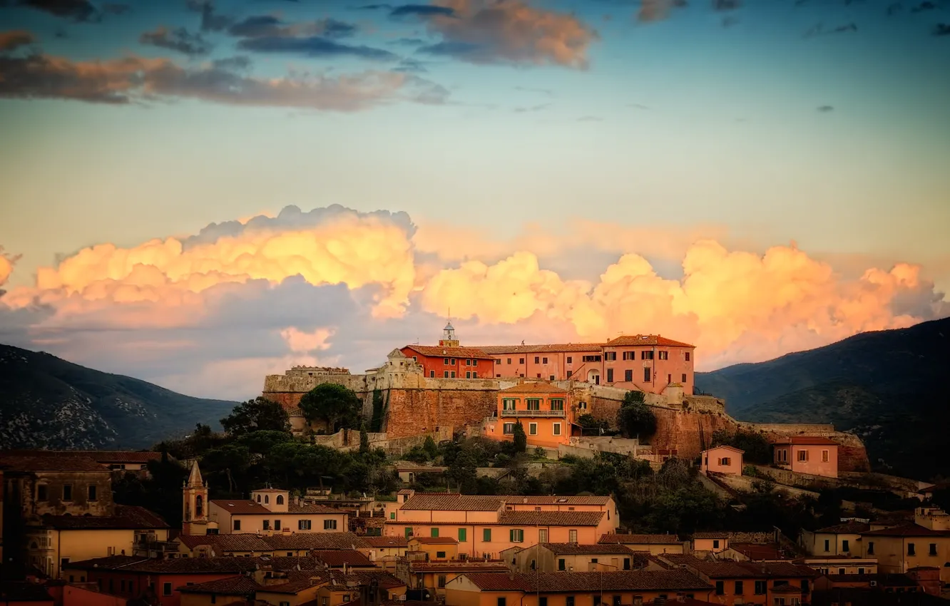 Photo wallpaper mountains, the city, Portoferraio