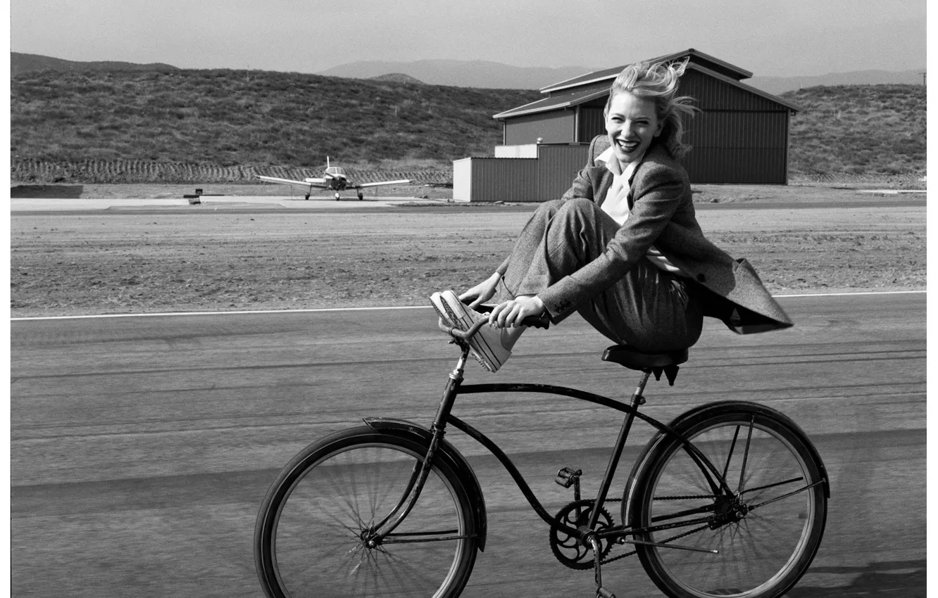 Photo wallpaper joy, bike, smile, actress, cate Blanchett, Cate blanchett
