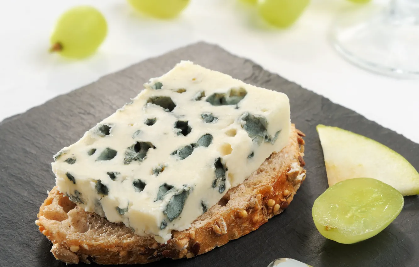 Photo wallpaper France, cheese, bread, grapes, sandwich, France, Roquefort, Roquefort
