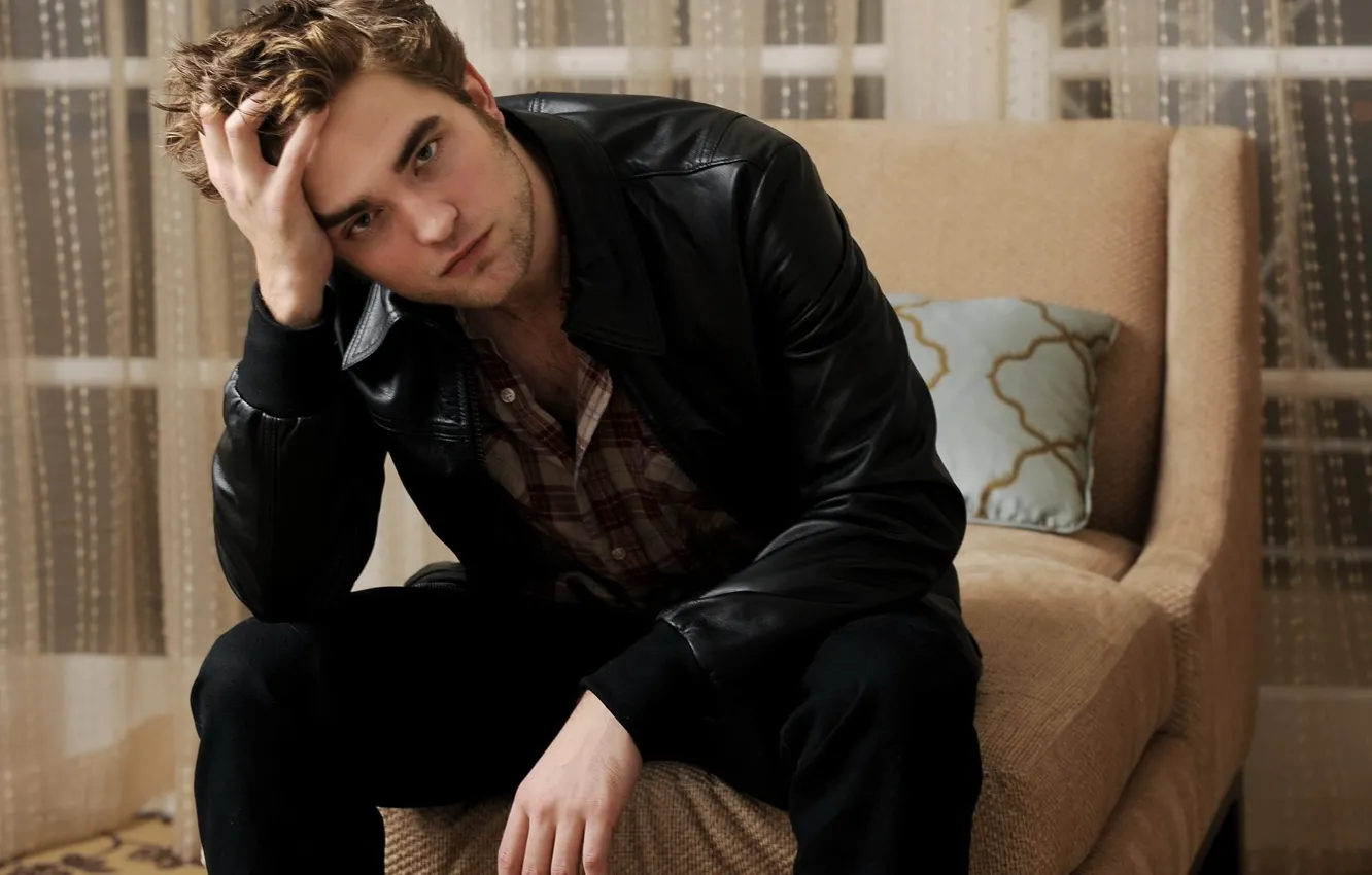Photo wallpaper actor, sitting, Robert, Pattinson, robert, pattinson