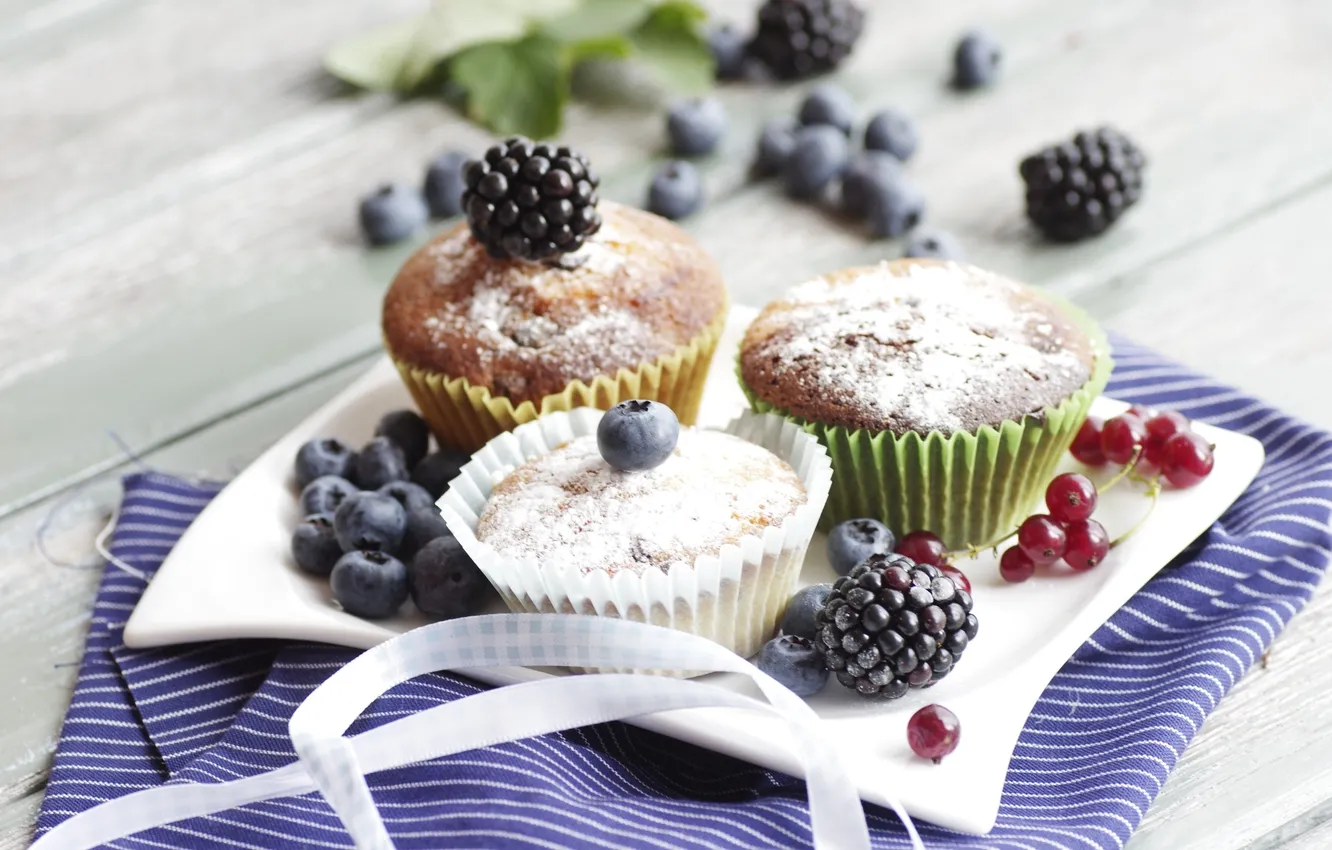 Photo wallpaper macro, berries, food, fruit, cupcakes, cake, muffins