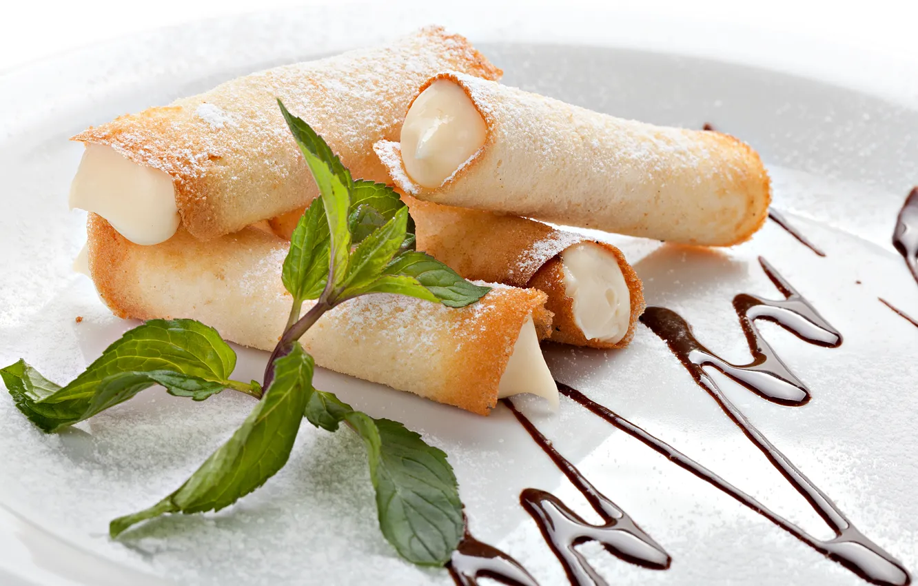 Photo wallpaper chocolate, mint, cream, tube