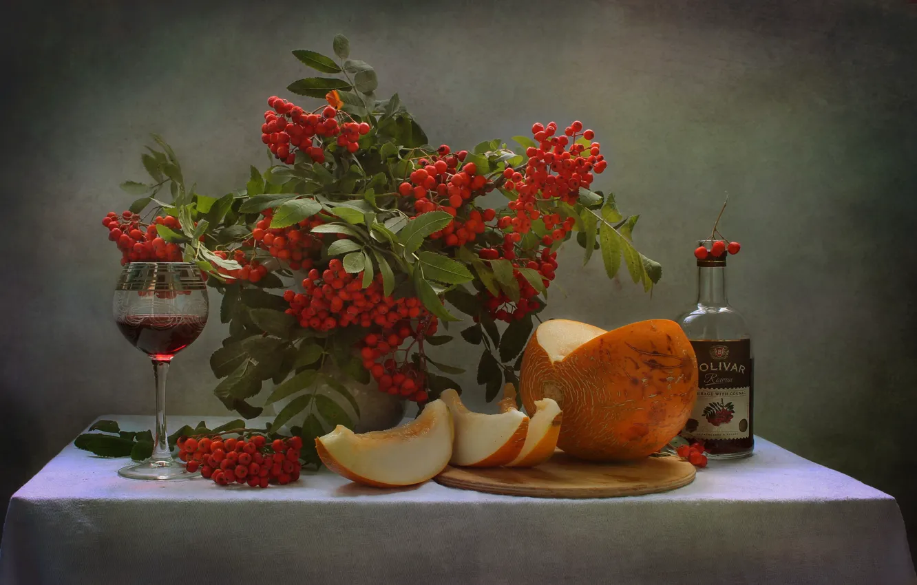 Photo wallpaper leaves, branches, berries, glass, bottle, vase, drink, still life