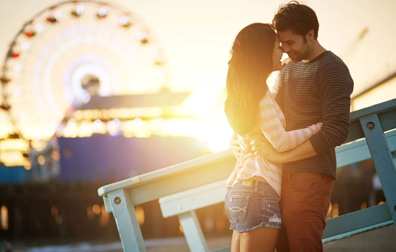 Photo wallpaper girl, the sun, rays, love, joy, happiness, smile, background