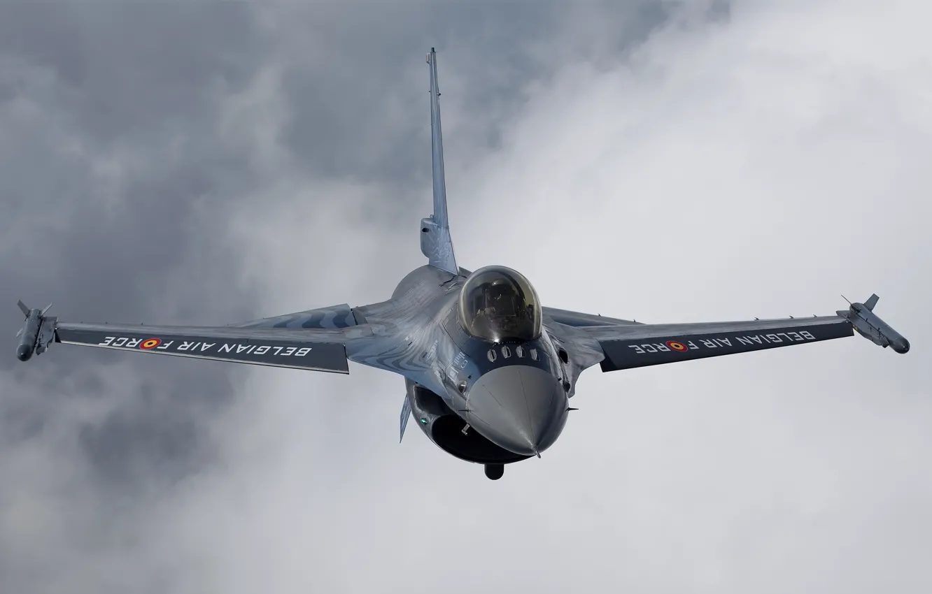 Photo wallpaper clouds, fighter, flight, F-16, General Dynamics F-16 Fighting Falcon
