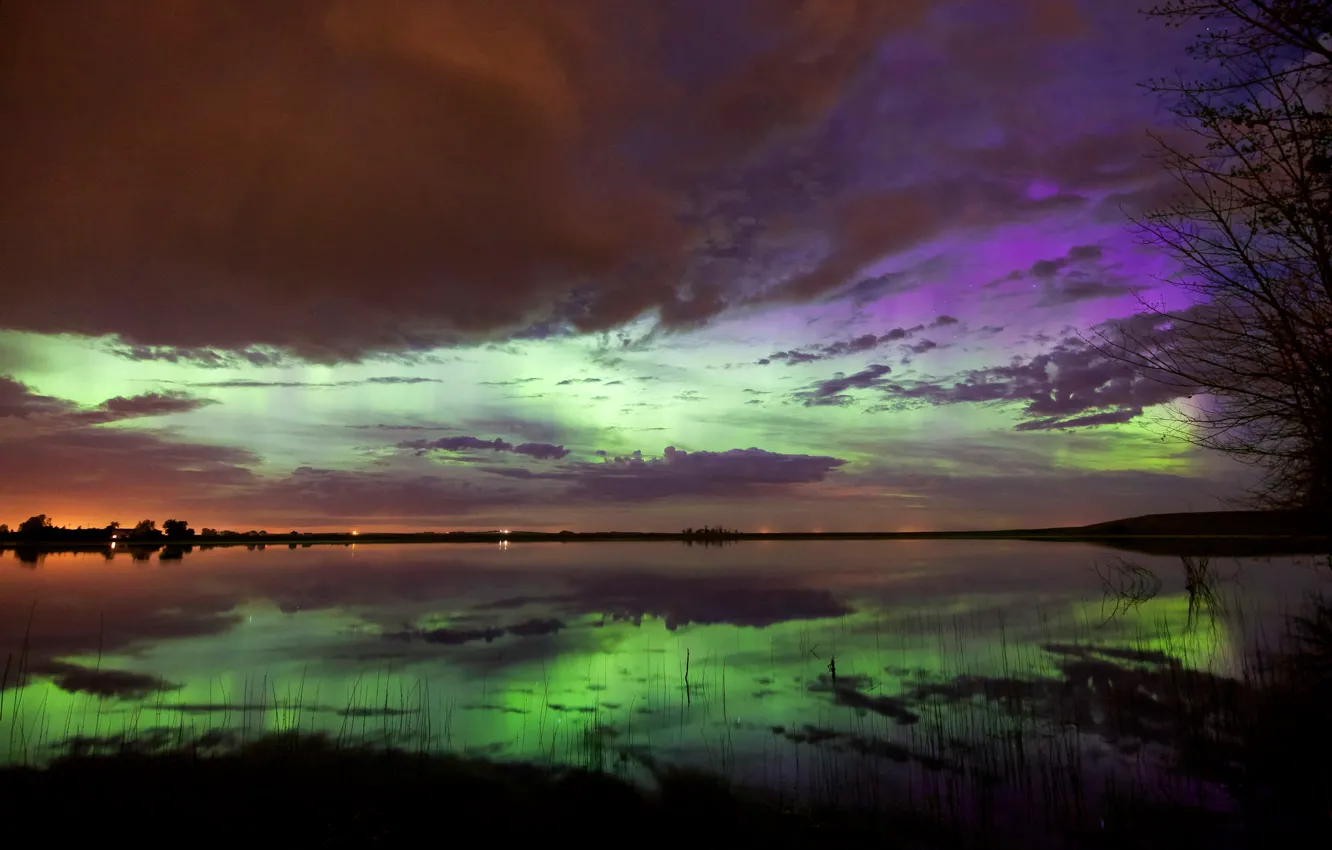 Photo wallpaper the sky, clouds, Northern lights, glow, озеро0 reflection