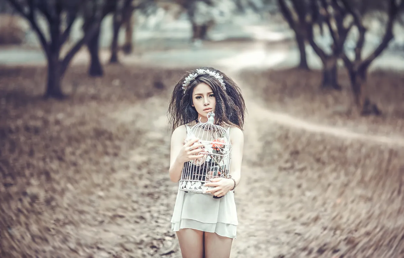 Photo wallpaper girl, flowers, cell