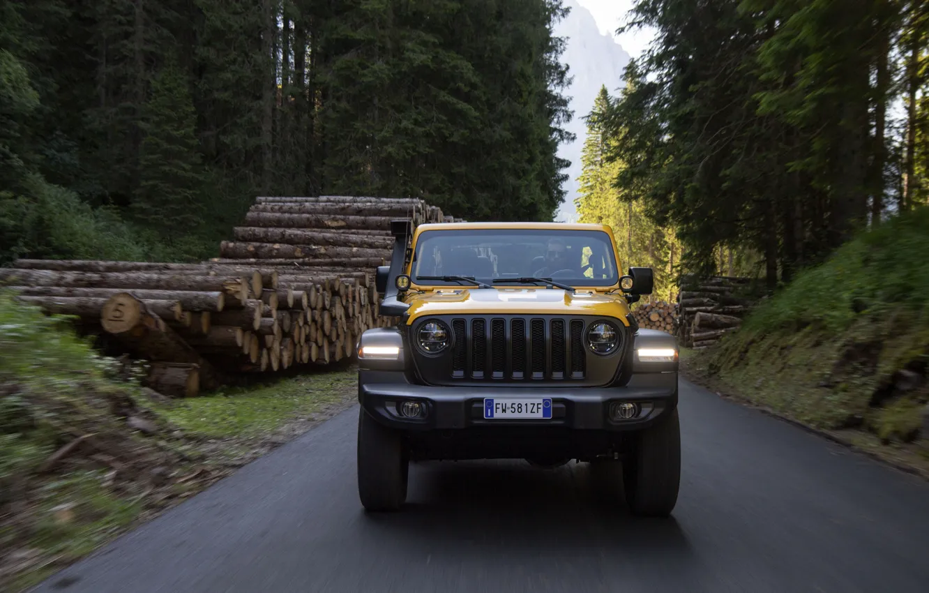 Photo wallpaper yellow, SUV, log, 4x4, Jeep, Mopar, 2019, Wrangler Rubicon 1941