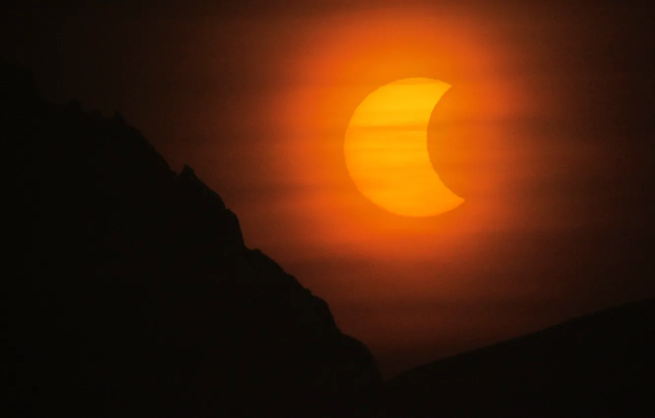 Photo wallpaper mountain, The sun, Eclipse