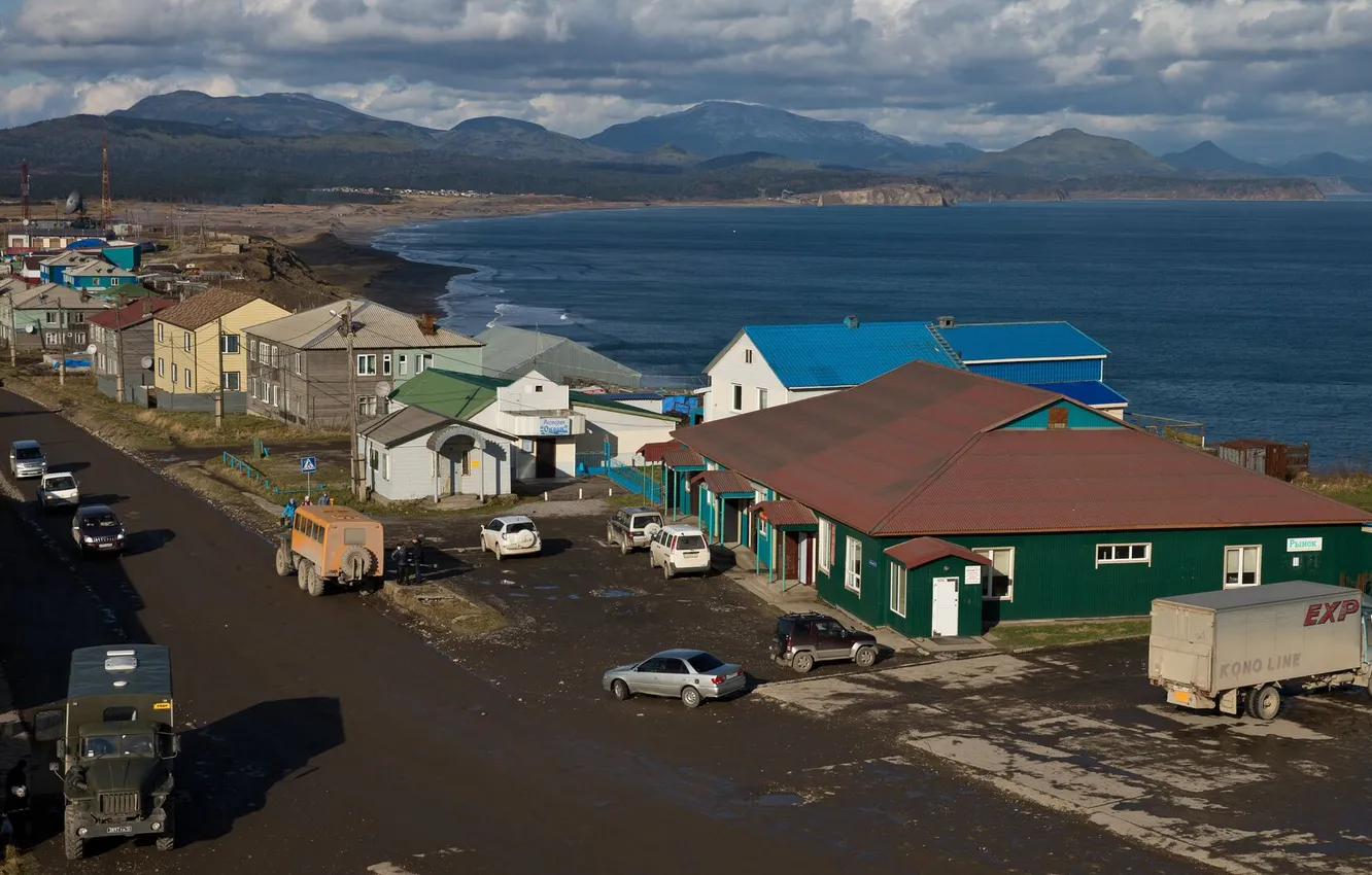 Photo wallpaper city, view, houses, Kuril Islands, yuzhno-kurilsk