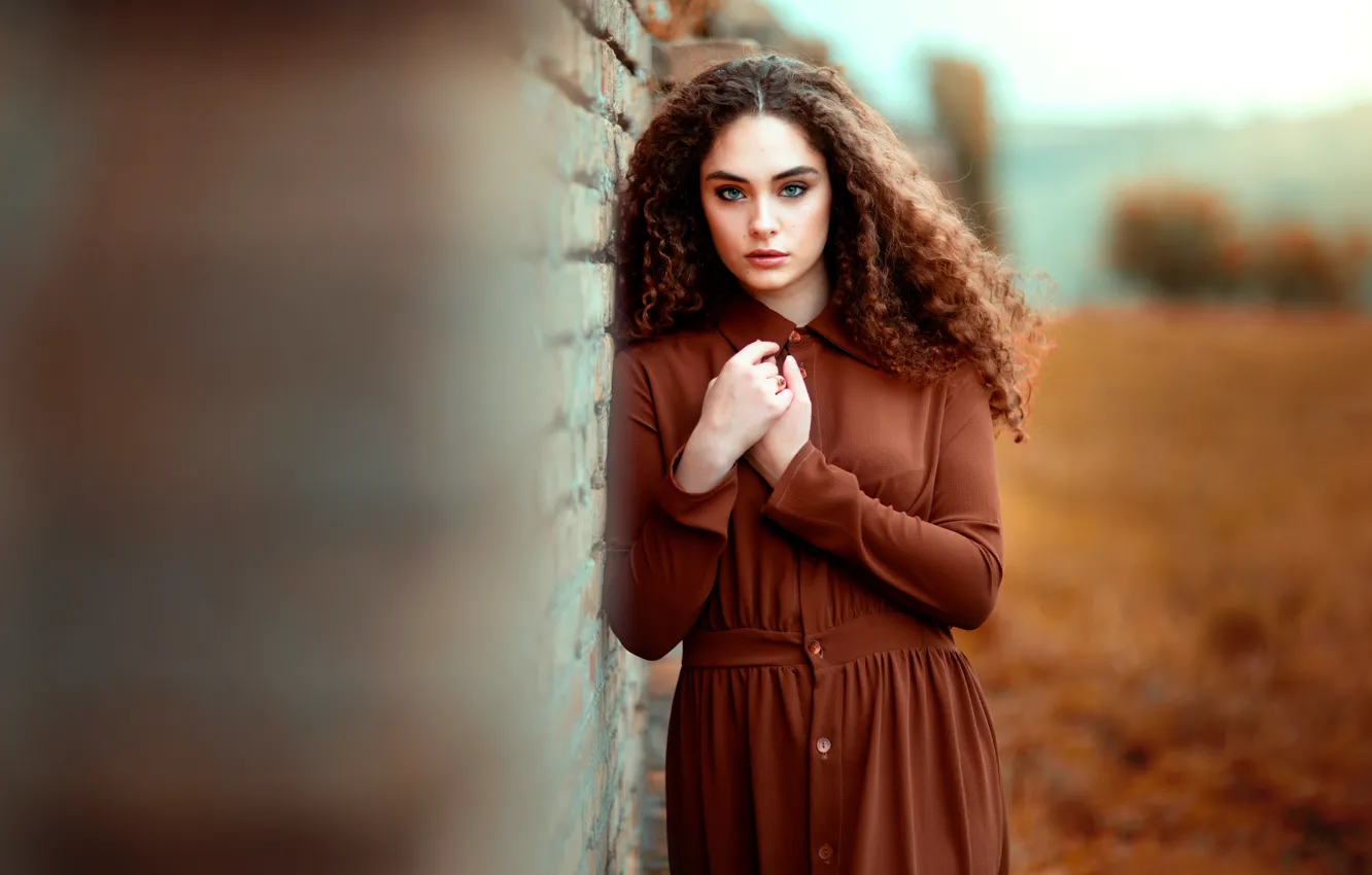 Photo wallpaper field, look, girl, nature, face, pose, portrait, hands