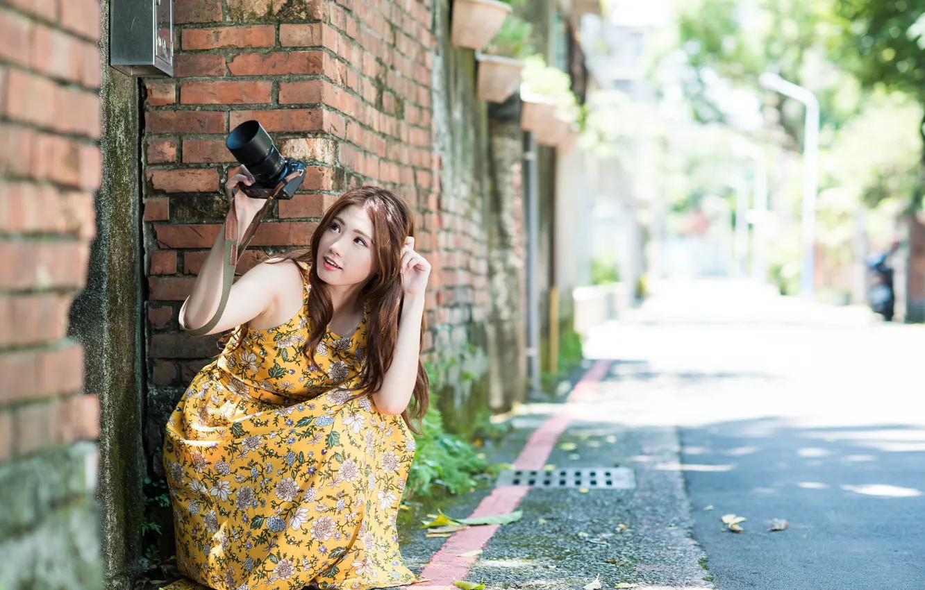 Photo wallpaper girl, street, camera