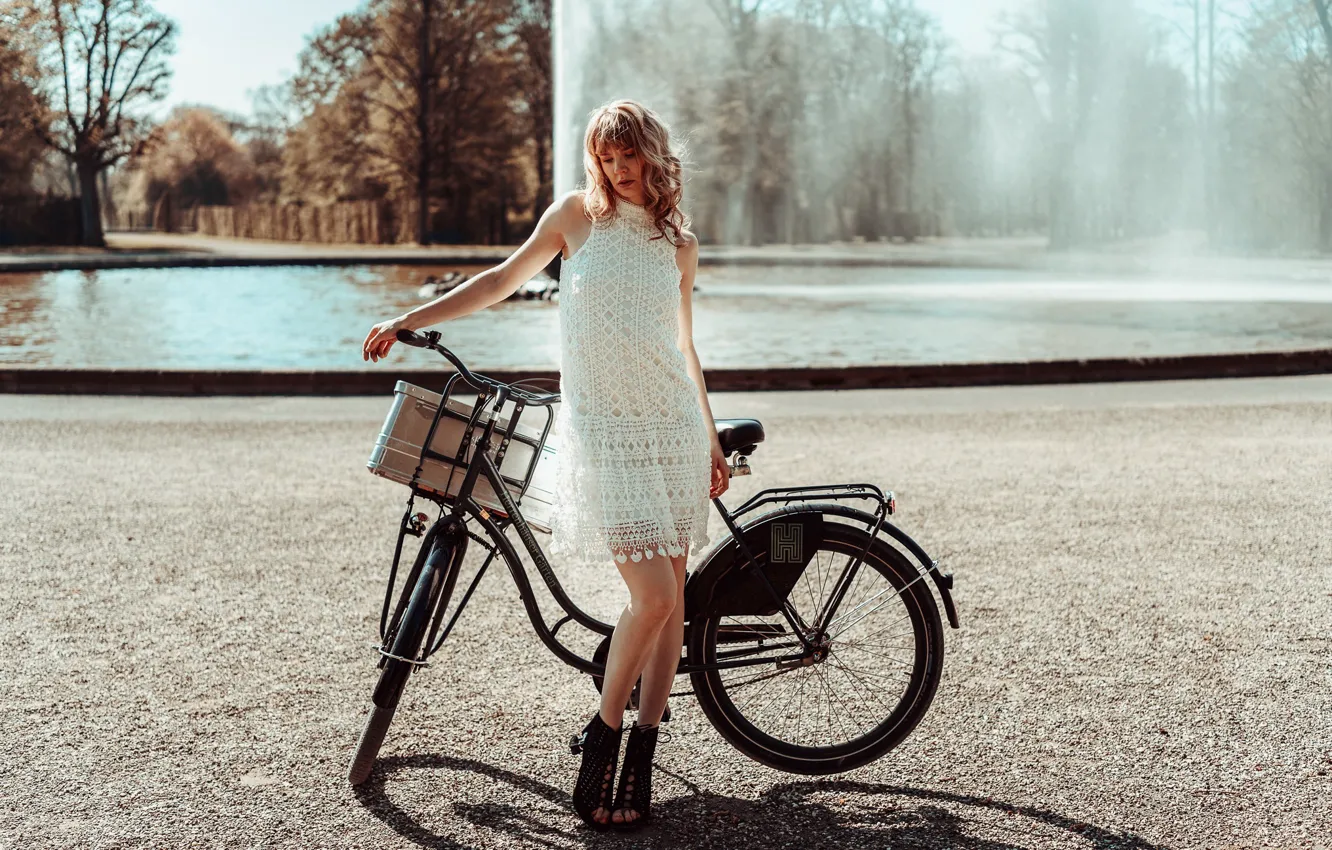 Photo wallpaper girl, bike, Martina Lemke