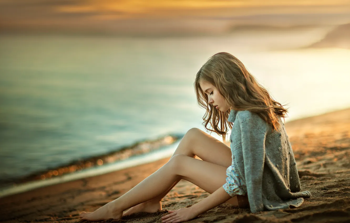 Photo wallpaper sand, shore, girl