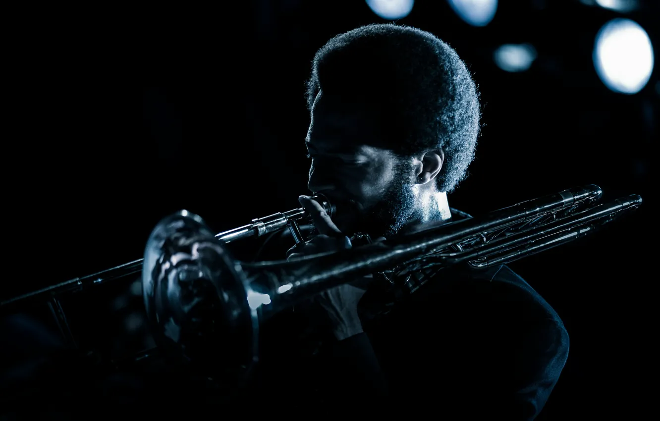 Photo wallpaper night, lights, music, jazz, musician, trombone