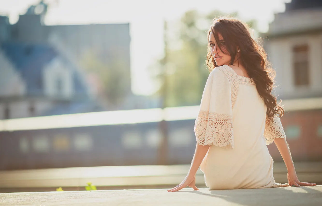 Photo wallpaper look, tenderness, brunette, beautiful, photographer, sitting, Aaron Woodall, in paleorrota