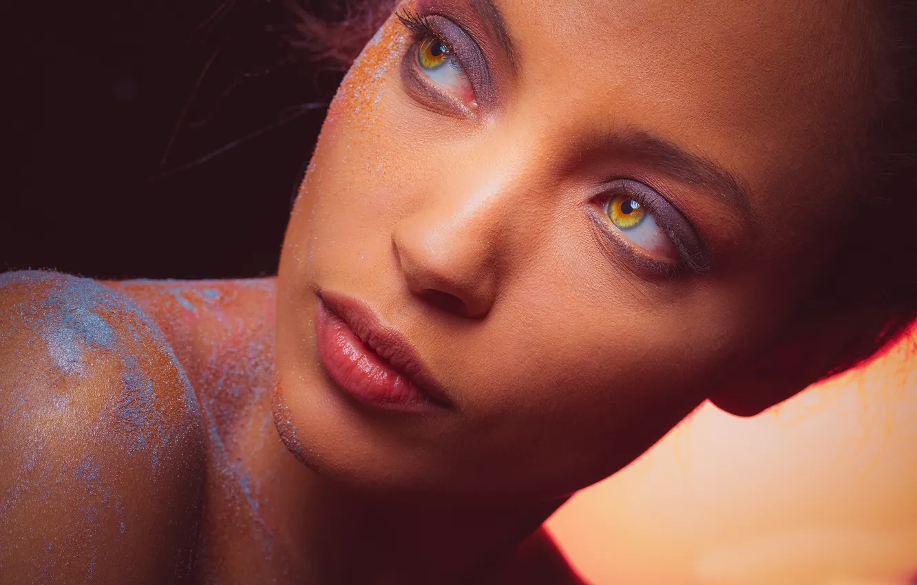 Photo wallpaper makeup, sponge, Philippe Iniguez