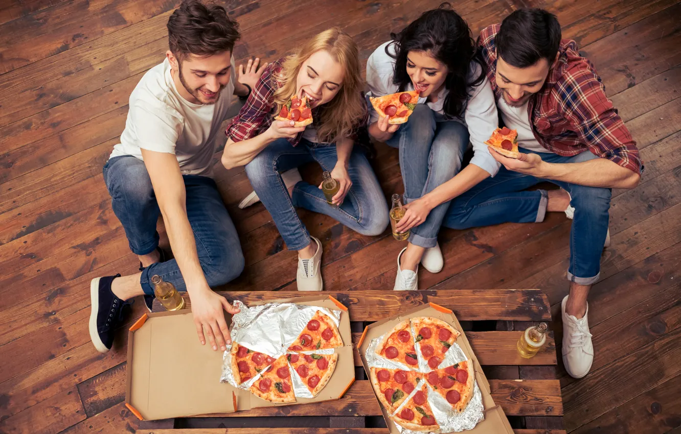 Photo wallpaper pizza, fun, friends