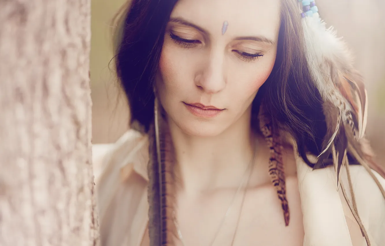 Photo wallpaper sadness, girl, face, background, feathers