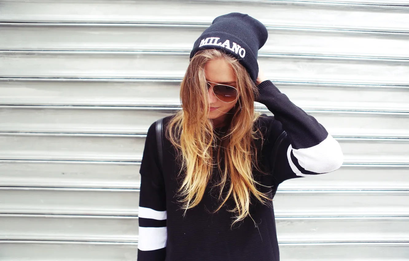 Photo wallpaper girl, hat, glasses, blonde