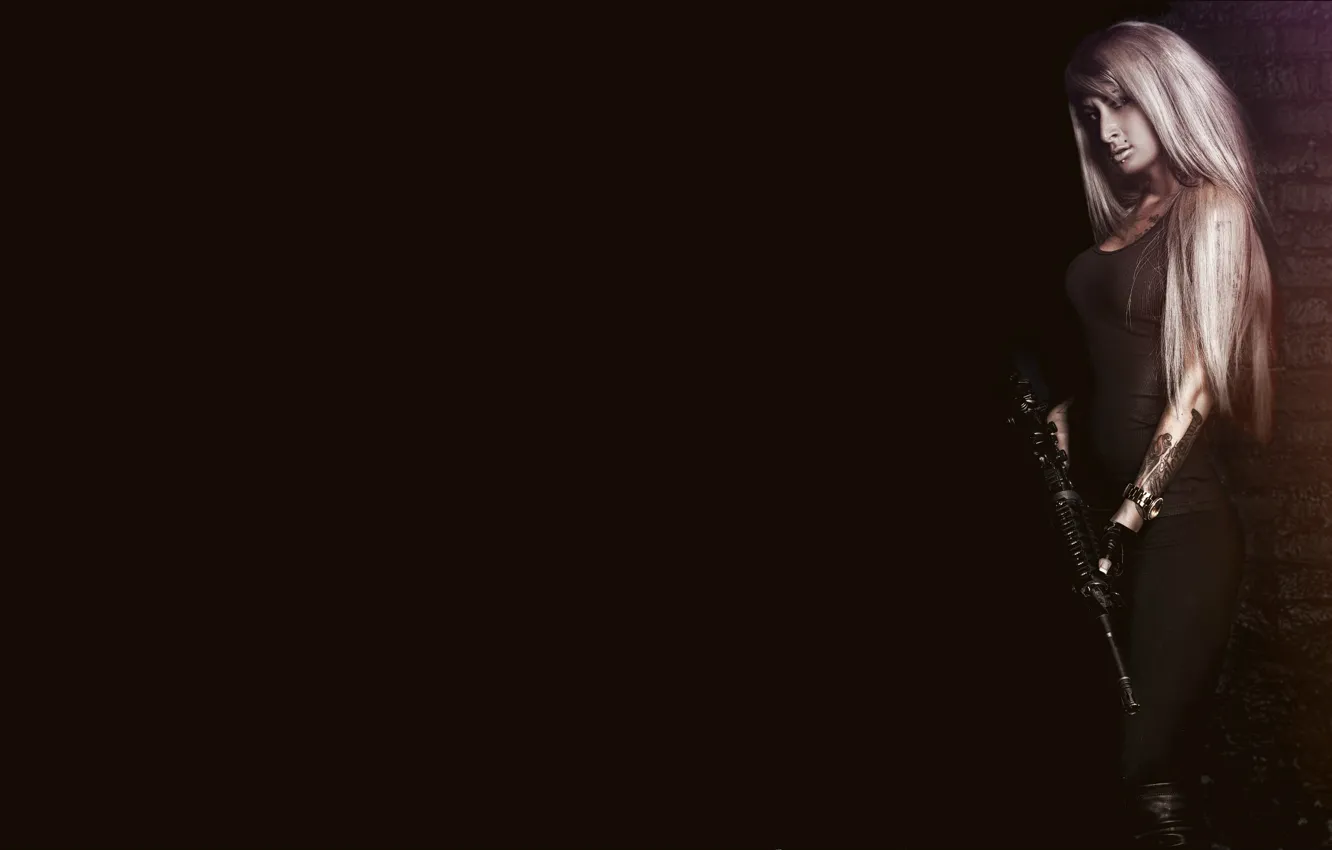 Photo wallpaper girl, weapons, wall, darkness, machine, Sheila Nastazio