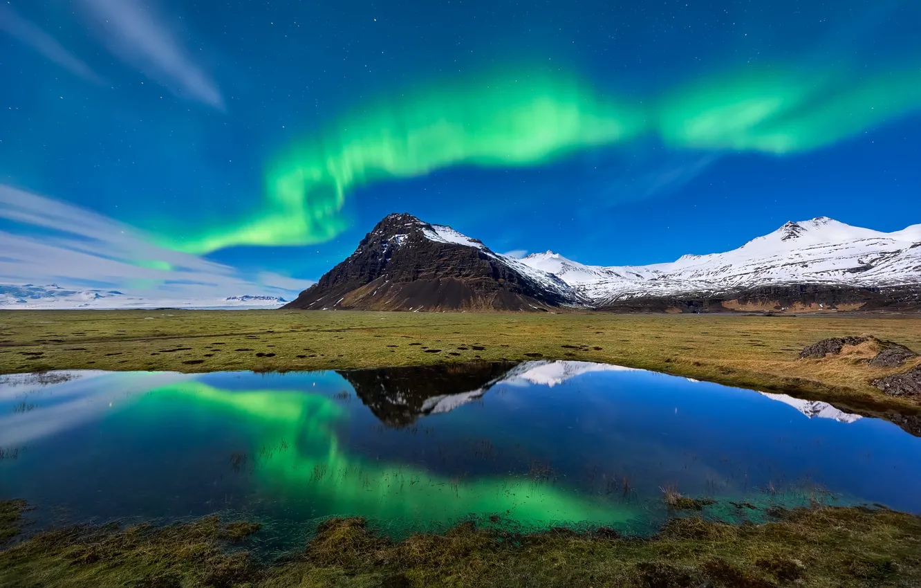 Photo wallpaper Northern lights, Iceland, Iceland, Auster-Skaftafellssysla, Kalfafellsstadhur