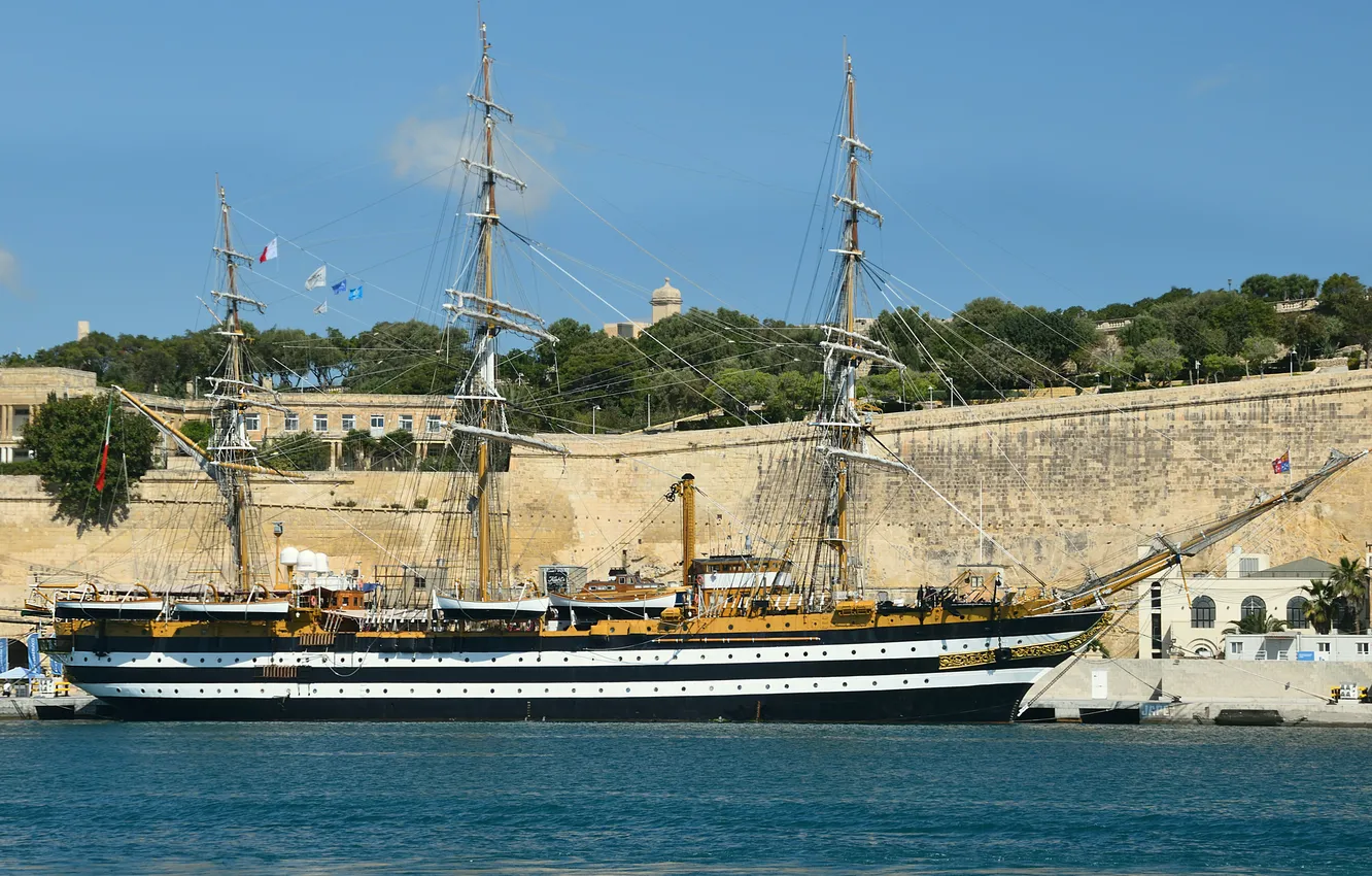 Photo wallpaper The Italian Navy, Amerigo Vespucci, training sailboat