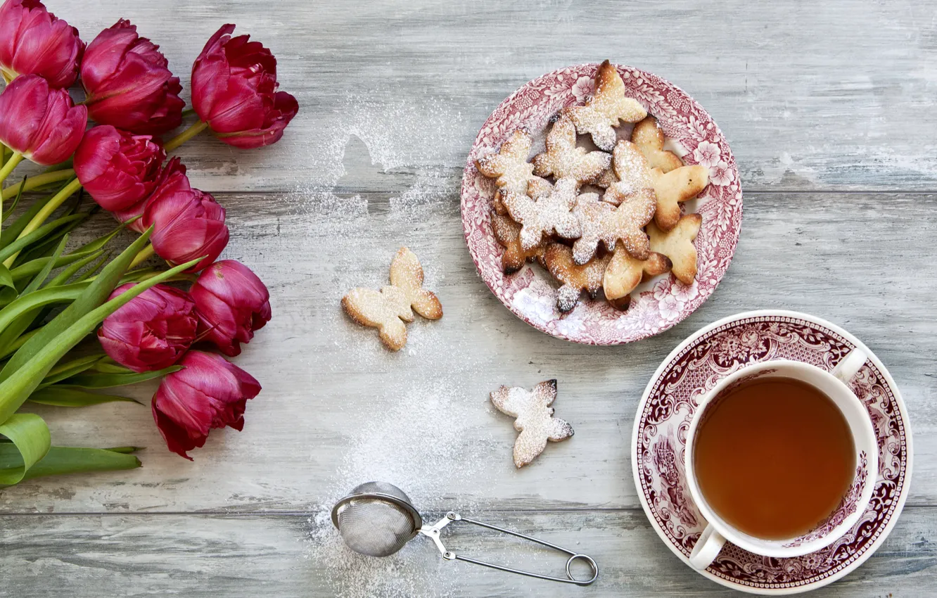 Photo wallpaper love, flowers, red, bouquet, cookies, tulips, red, love