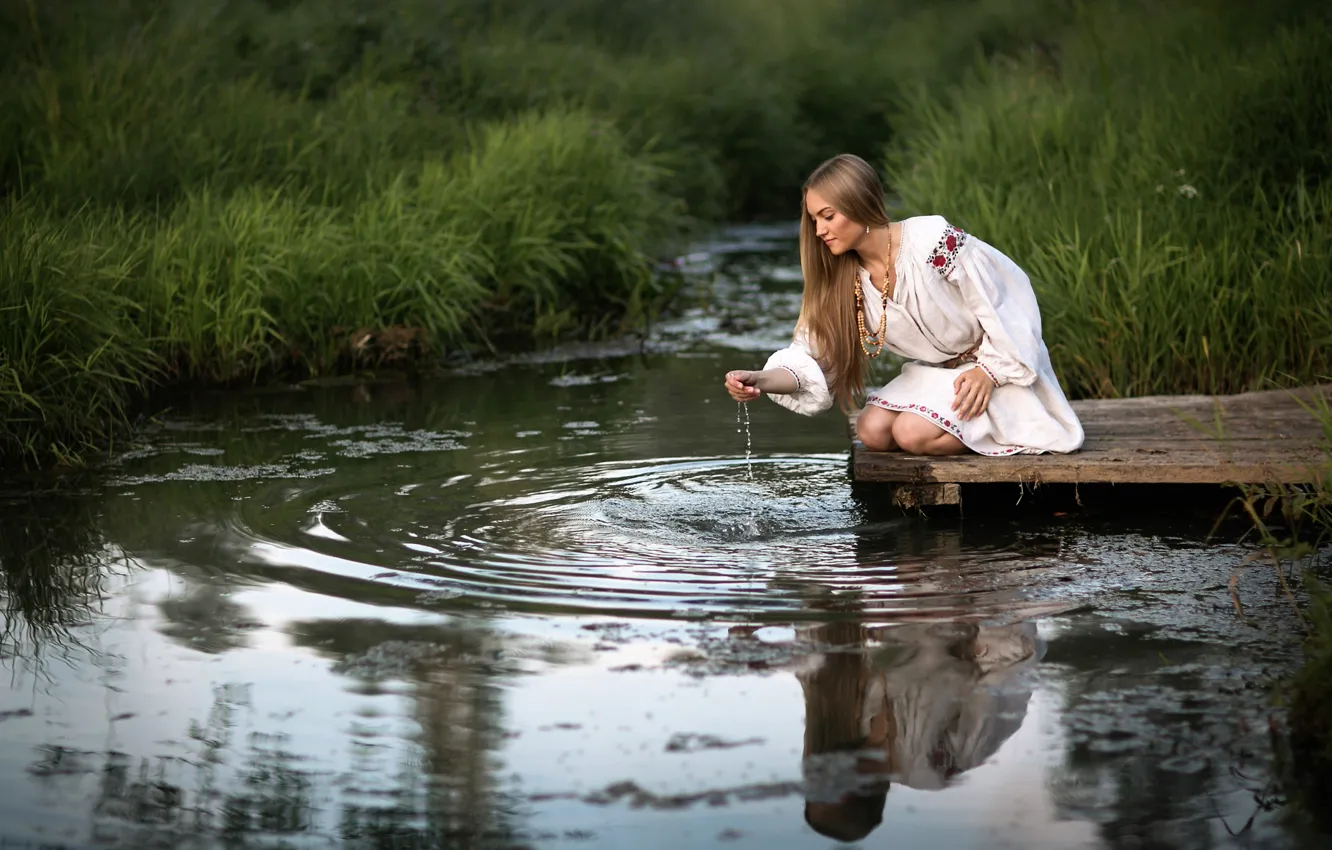 Photo wallpaper water, reflection, stream, legs, rimsky