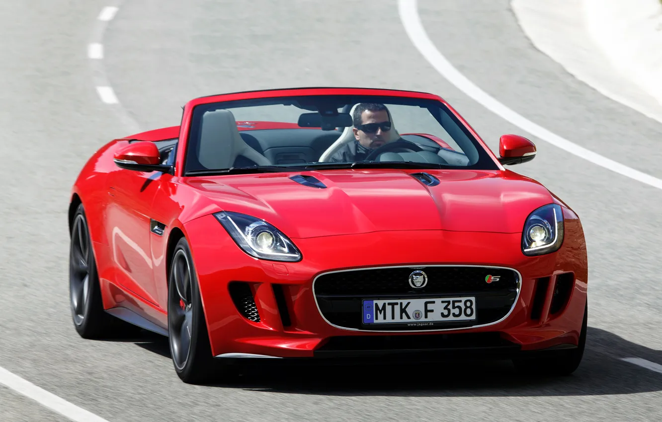 Photo wallpaper red, Jaguar, driver, red, the front, F-Type, V8 S