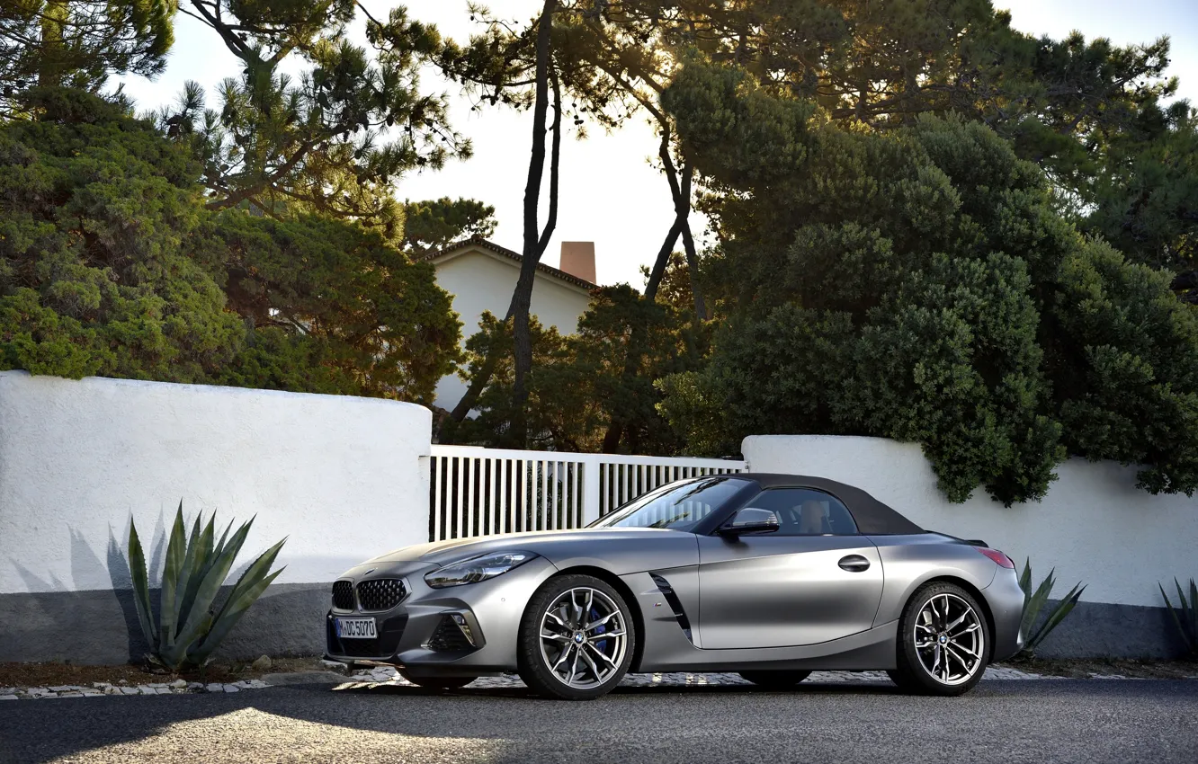 Photo wallpaper trees, house, grey, the fence, BMW, Roadster, BMW Z4, M40i
